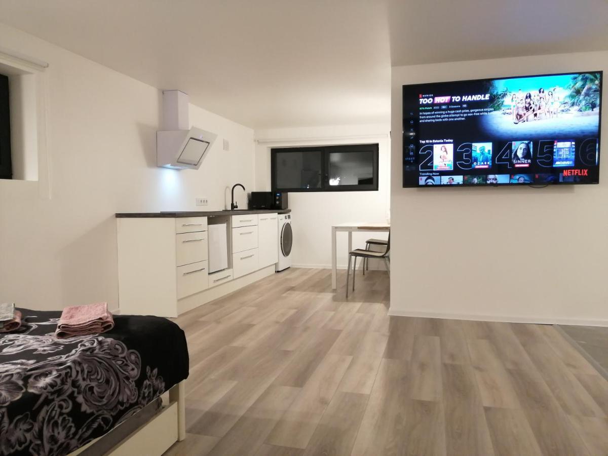 Luxury Apartment Private House And Parking Netflix Tartu Exterior foto